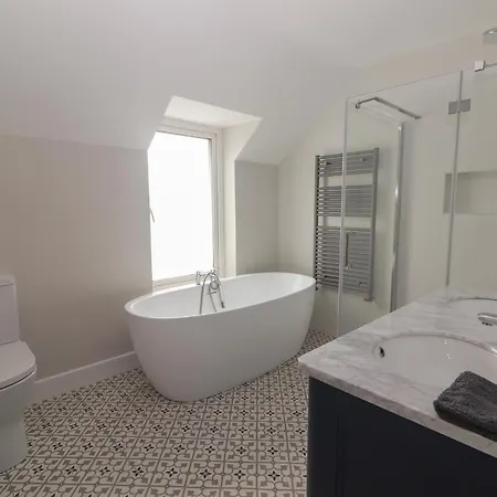 19a Lighthouse Village