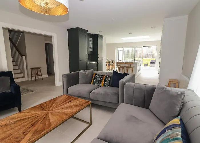 19a Lighthouse Village Fenit