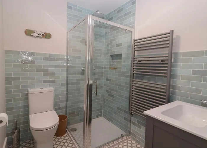 19a Lighthouse Village