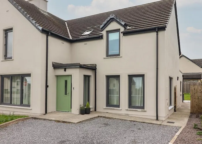 19a Lighthouse Village *